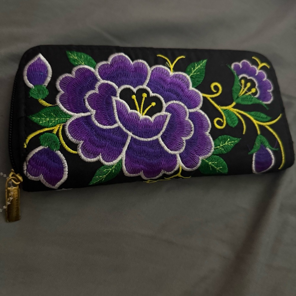 Embroidered Floral Wallet